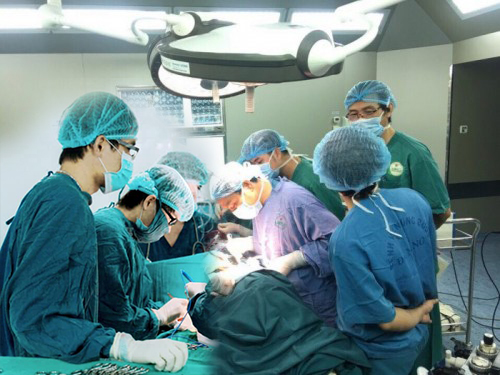Khám bệnh tại Bệnh viện Ung bướu thành phố Hồ Chí Minh vào giờ nào?